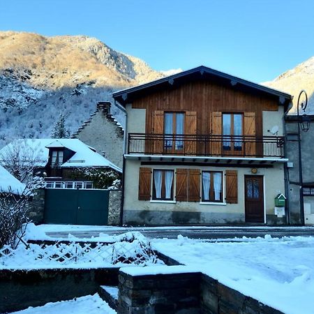 Maison Des Trois Ormeaux Vila Cier-de-Luchon Exterior foto