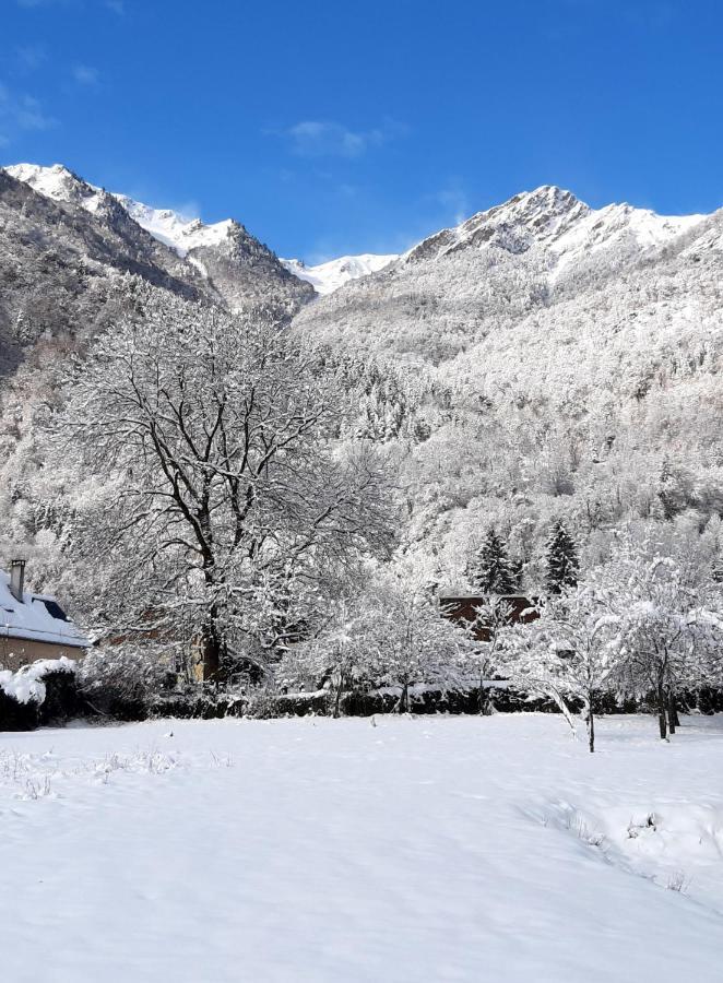 Maison Des Trois Ormeaux Vila Cier-de-Luchon Exterior foto